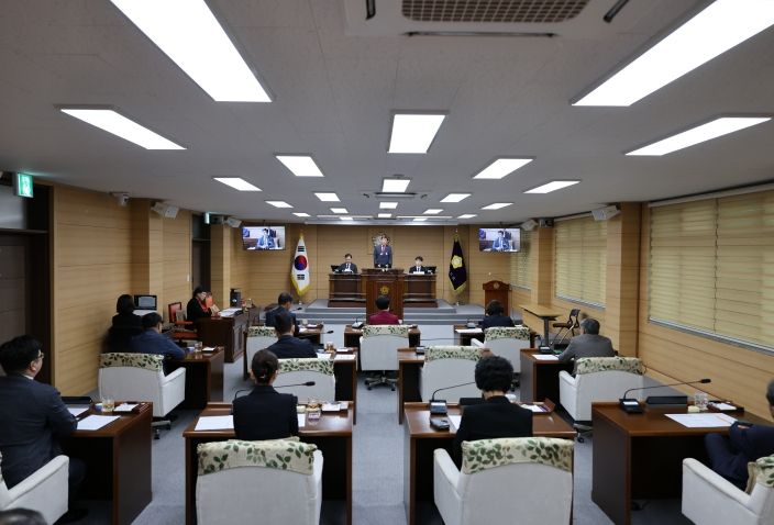 제296회 원포인트 임시회 개회