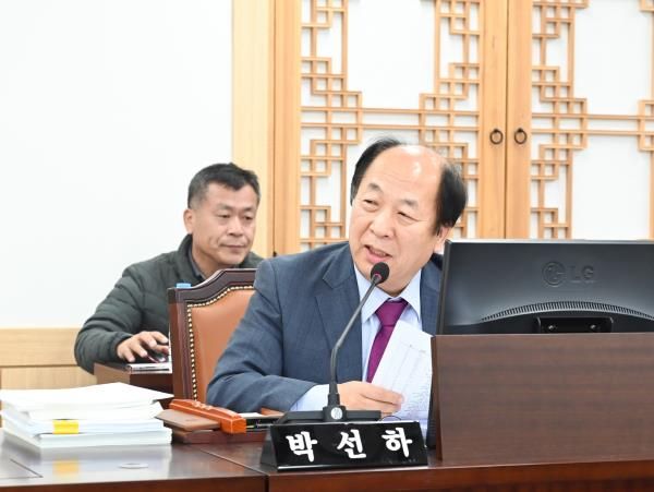 박선하 경북도의원, 기획조정실 감사서 ‘3대 경고 메시지’ 던져