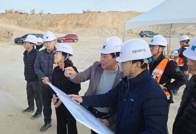 홍유준 문화복지환경위원장, 울산미포국가산업단지(미포지구) 개발사업 현장 방문