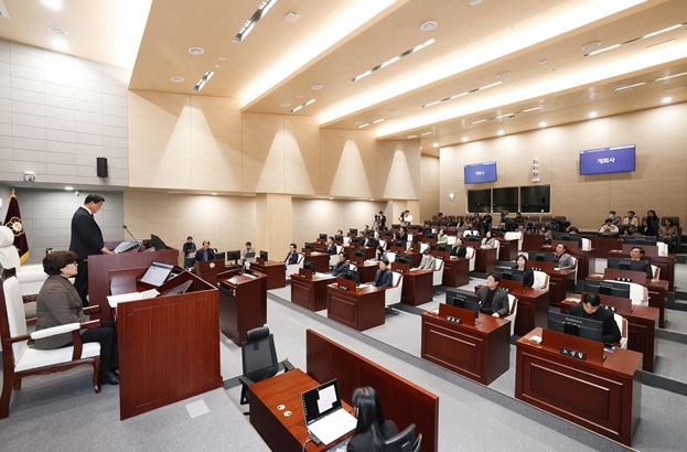 2일 열린 동작구의회 제345회 임시회 제1차 본회의 모습