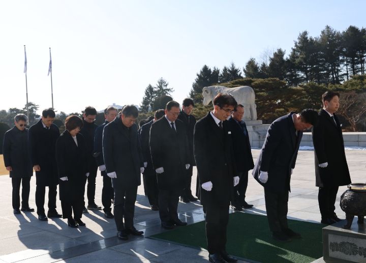 국립대전현충원 참배2026년 첫 의정활동 시작