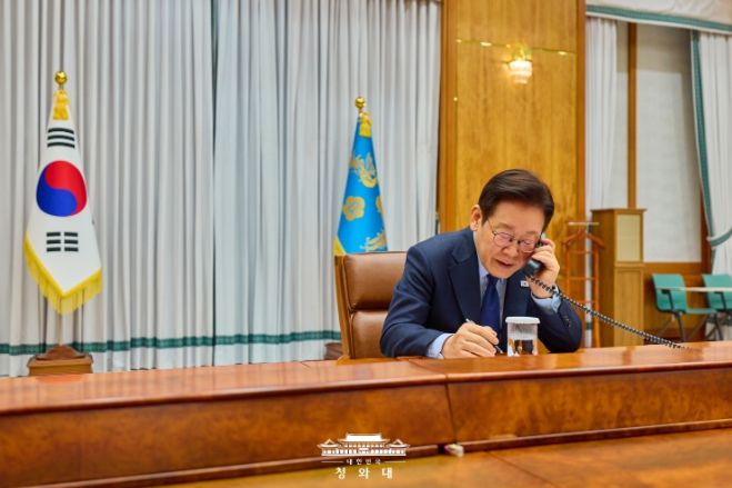 '마크 루터' NATO 사무총장 통화(청와대)