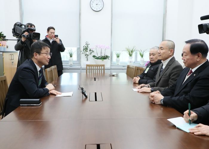 김진태 지사, 한병도 원내대표 면담…강원특별법 개정안 통과 촉구
