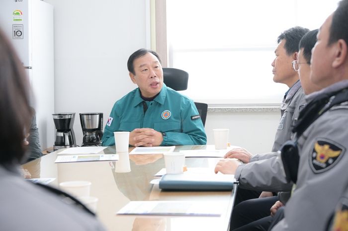 명절 근무자 격려