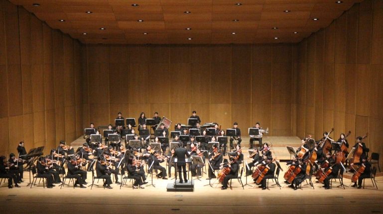 드보르작 교향곡과 유럽 왈츠로 선보이는 봄맞이 클래식 무대