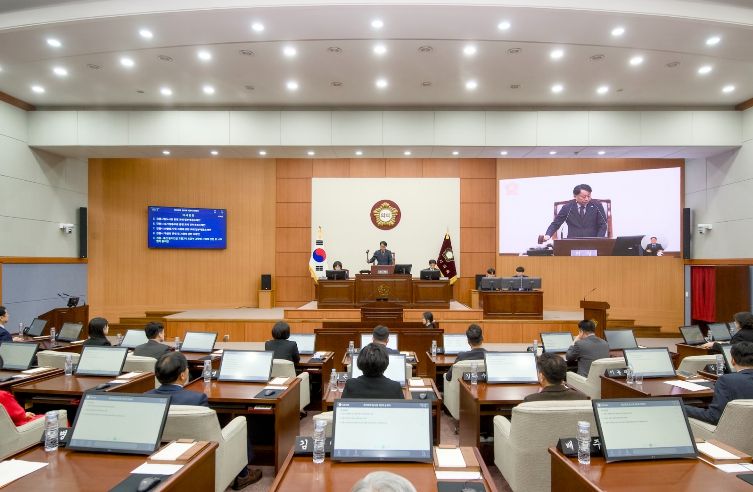 제328회 2차 본회의