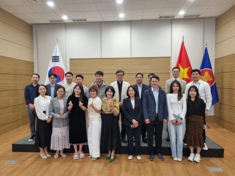 BAViK, 재외 베트남인 국가위원회 대표단과의 만남 행사 참석