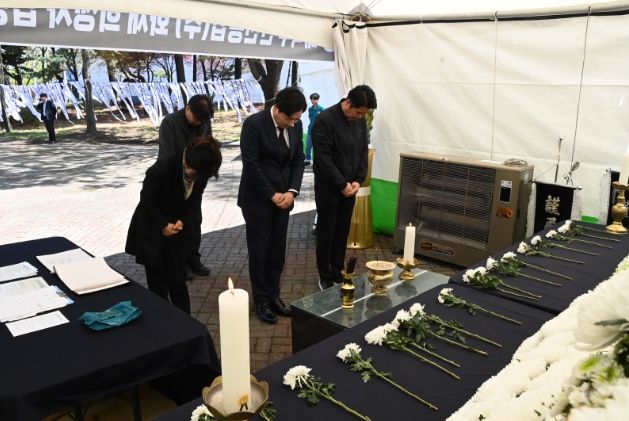 대덕구의회 문평동 화재 희생자 합동분향소 조문